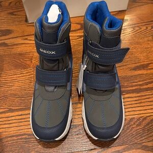 Geox waterproof boots, size 3.5 Big Kid